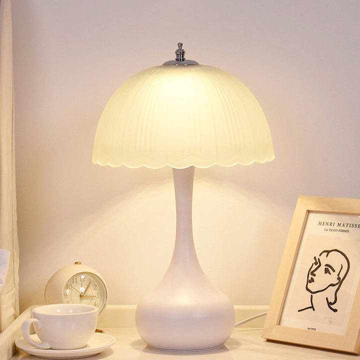 Lampe de Table à Dôme en Verre et Fer LED Traditionnelle pour Chambre 