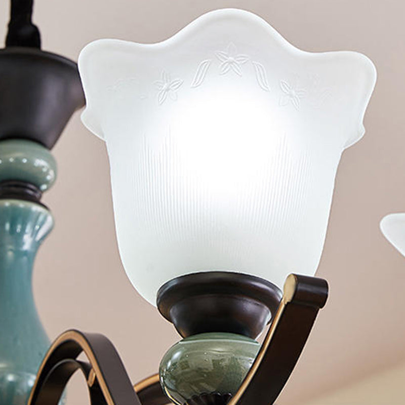 Traditioneller europäischer Blumen-Eisen-Keramik-Glas-Kronleuchter mit 8/10 Lichtern für Wohnzimmer 