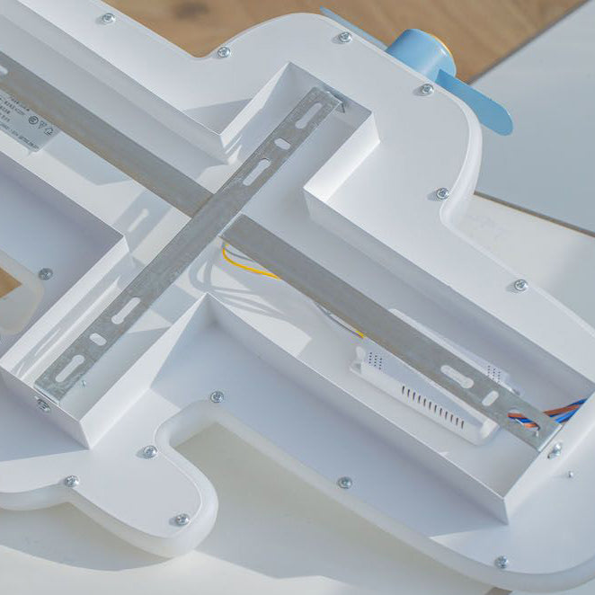 Luz de techo semi empotrada LED de resina y acero al carbono para dormitorio, avión creativo contemporáneo para niños 