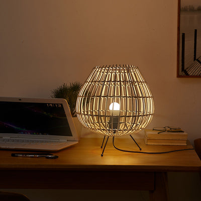 Traditionelle japanische Eisen-Rattan-Tischlampe mit 1 Licht für das Schlafzimmer 