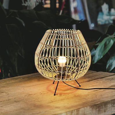 Traditionelle japanische Eisen-Rattan-Tischlampe mit 1 Licht für das Schlafzimmer 