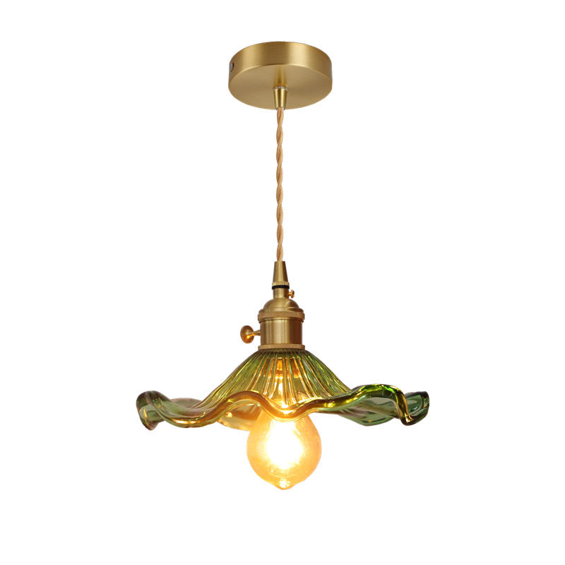 Lustre suspendu traditionnel vintage rond en verre et laiton avec une lumière pour le salon 