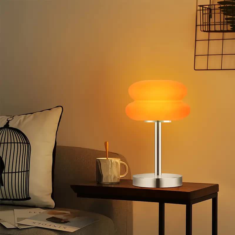 Zeitgenössische kreative Torten-Eisen-Glas-LED-Tischlampe für das Schlafzimmer 
