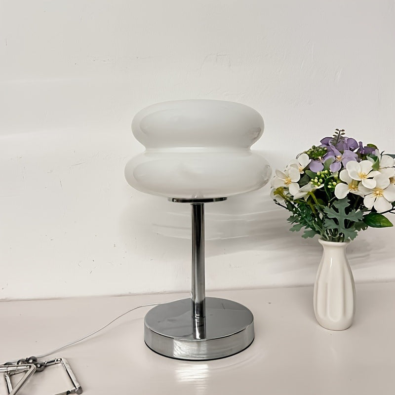 Zeitgenössische kreative Torten-Eisen-Glas-LED-Tischlampe für das Schlafzimmer 