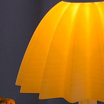 Lampe de table LED en PLA à dôme minimaliste moderne en fer pour chambre 