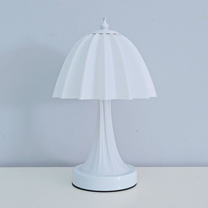 Lampe de table LED en PLA à dôme minimaliste moderne en fer pour chambre 