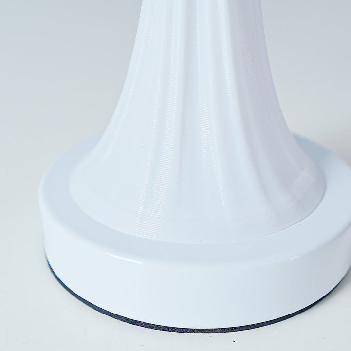 Lampe de table LED en PLA à dôme minimaliste moderne en fer pour chambre 