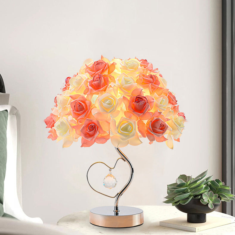 Zeitgenössische kreative Blume Kuppel Stoff Metall Kristall 1-Licht Tischlampe für Schlafzimmer 