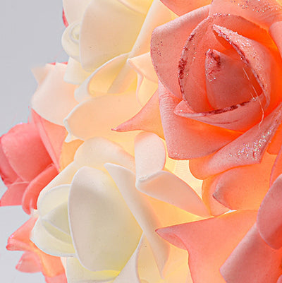 Zeitgenössische kreative Blume Kuppel Stoff Metall Kristall 1-Licht Tischlampe für Schlafzimmer 