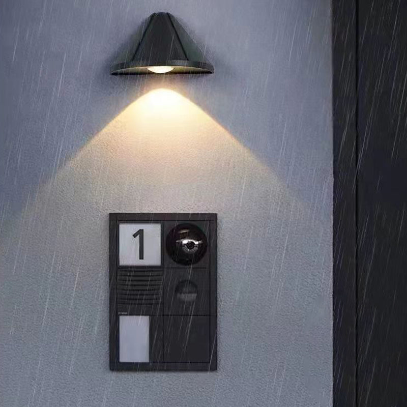 Moderne Einfachheit Halbkonus Aluminium Optische Linse LED Wandleuchte für Schlafzimmer 