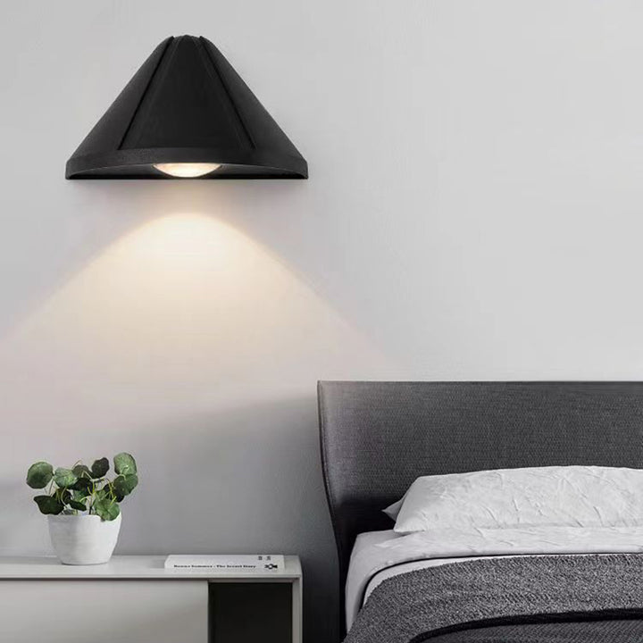 Applique Murale LED à Lentille Optique en Aluminium Demi-Cône de Simplicité Moderne pour Chambre 