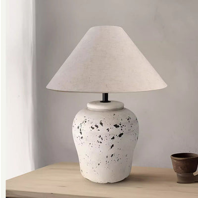 Traditionelle japanische Frustum-Kegel-Keramikstoff 1-Licht Tischlampe für das Schlafzimmer 
