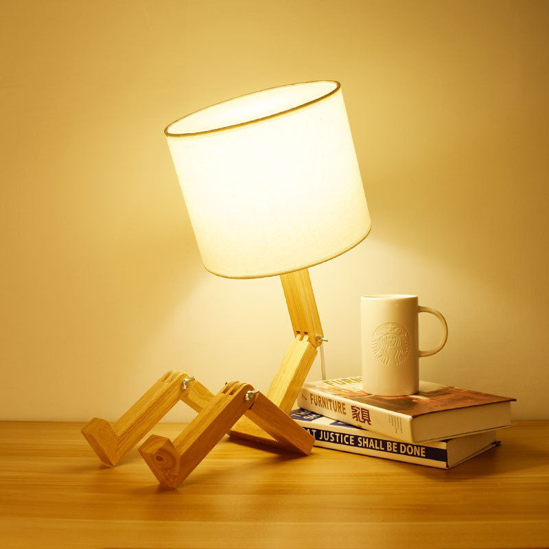 Zeitgenössische Kreative Humanoide Roboter Stoff Massivholz 1-Licht Tischlampe Für Schlafzimmer 