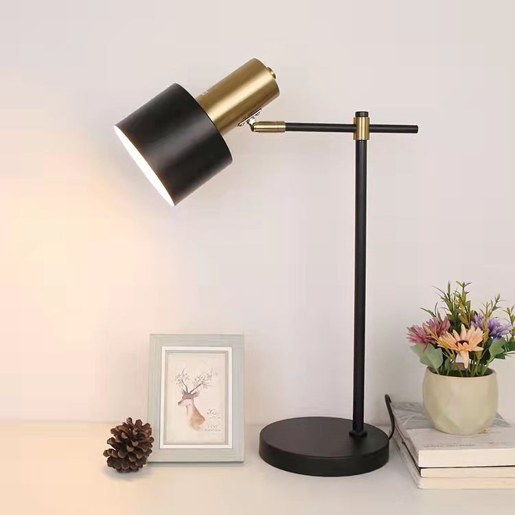 Moderne Einfachheit Zylinder Eisen Metall 1-Licht Tischlampe für Schlafzimmer 