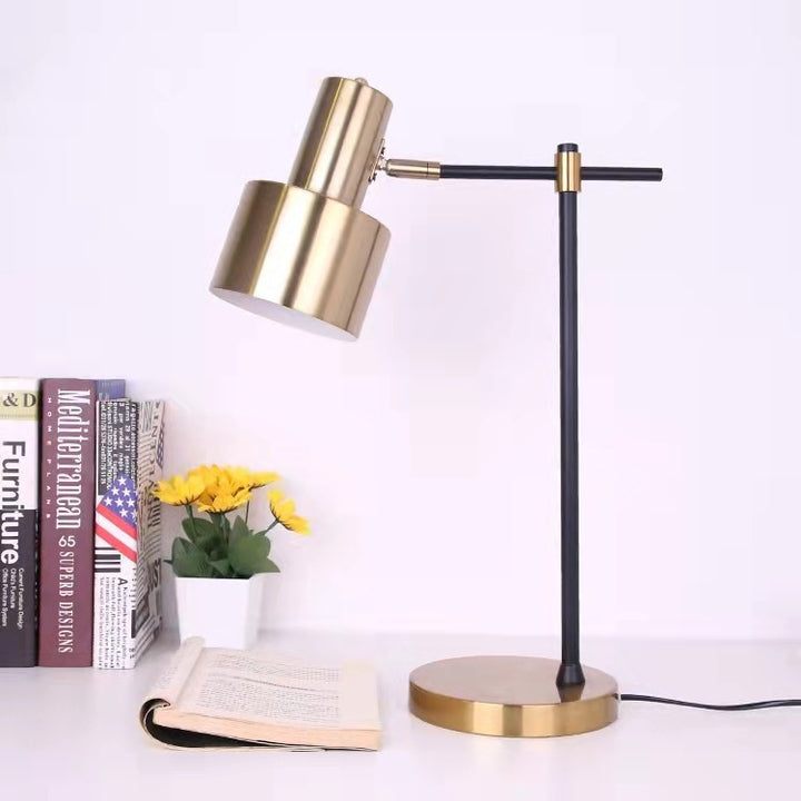 Lámpara de mesa de 1 luz de metal de hierro cilíndrico de simplicidad moderna para dormitorio 