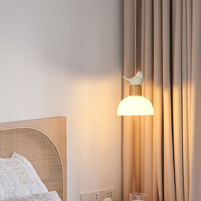 Zeitgenössische nordische Vogelkuppel aus massivem Holz Glas 1-Licht Pendelleuchte für das Schlafzimmer 