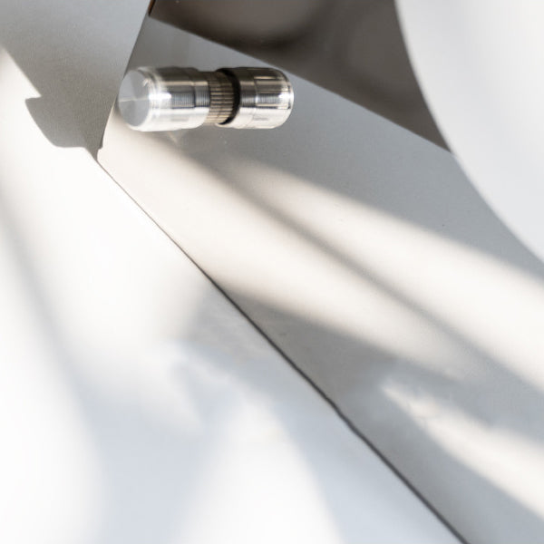 Moderne Einfachheit Rechteckige Eisen-Glas 1-Licht Wandleuchte für das Schlafzimmer 