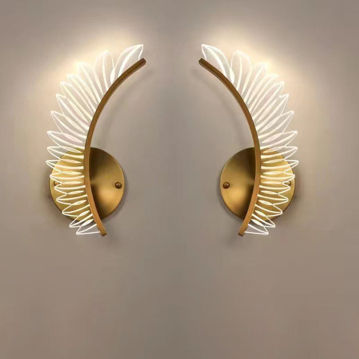 Zeitgenössische skandinavische Wandlampe aus gebogenem Eisen und Acryl mit LED und Kokosnussblatt für das Schlafzimmer 