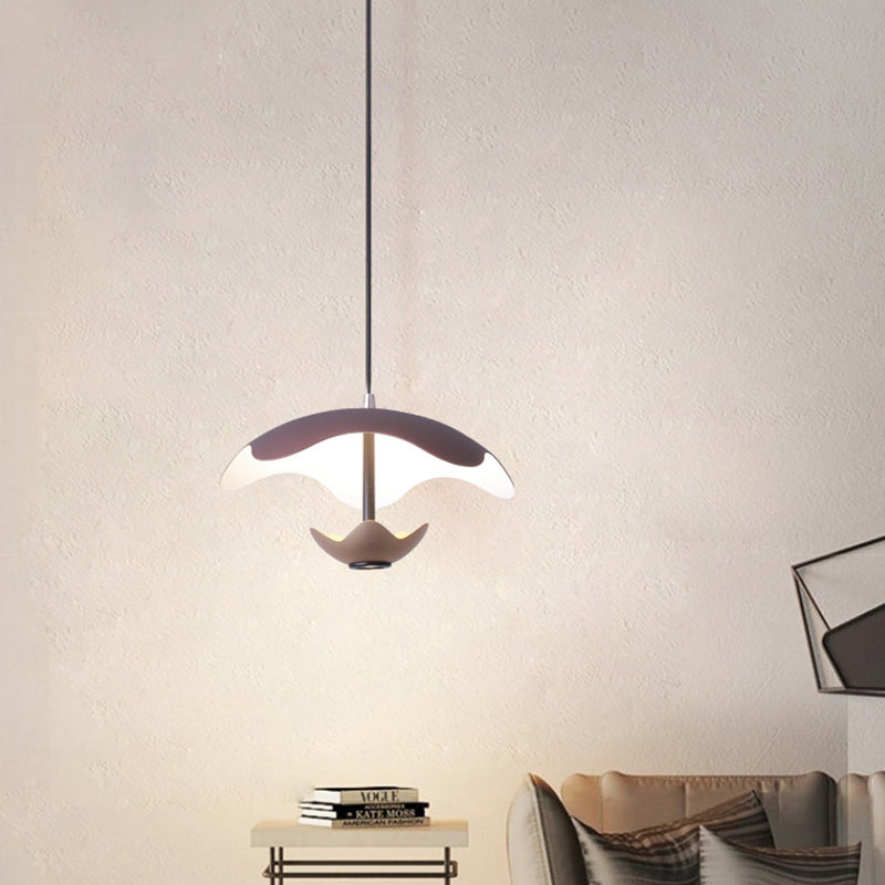 Zeitgenössische nordische Kuppel Aluminium Eisen Acryl LED Pendelleuchte für das Schlafzimmer 