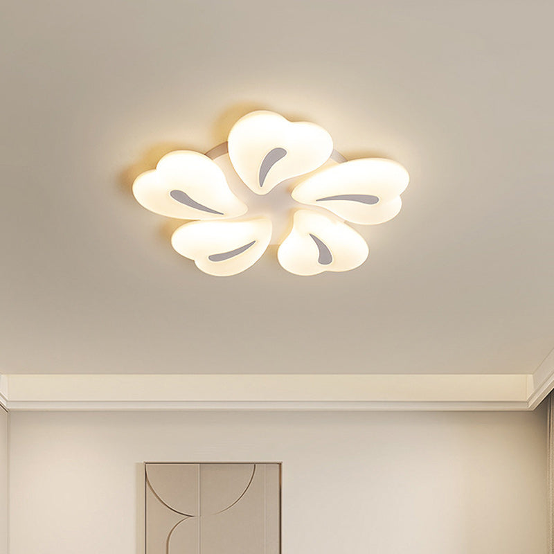 Plafonnier LED semi-encastré moderne en fer avec pétales de fleurs de luxe, cœur, boule en cristal acrylique pour salon 