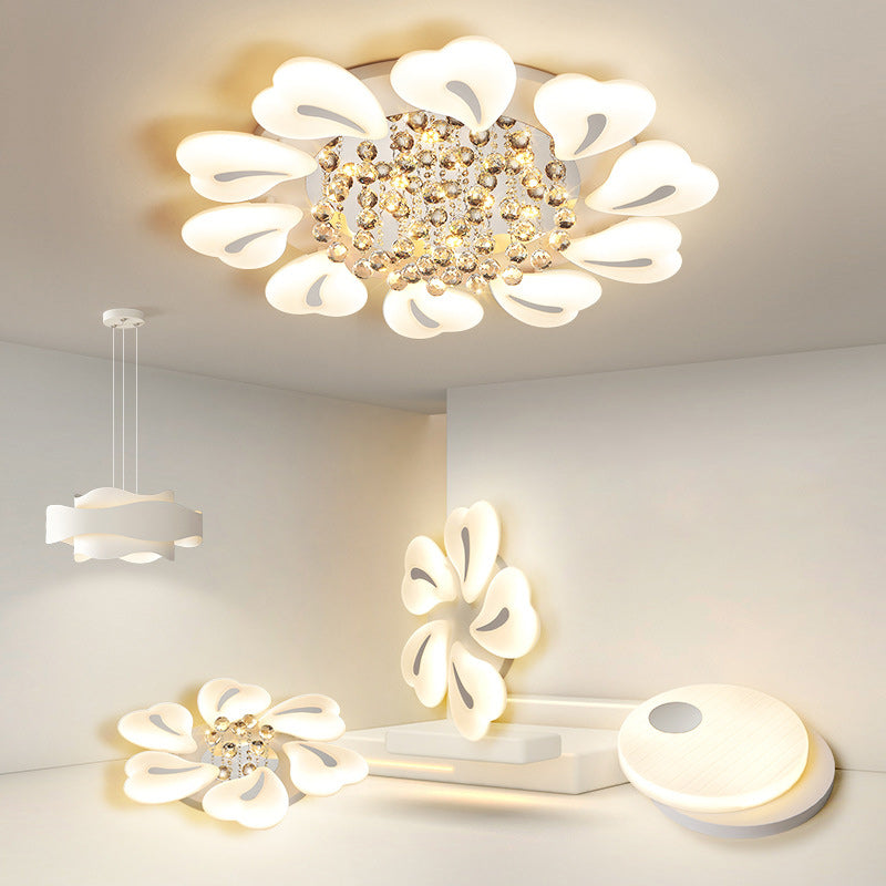 Plafonnier LED semi-encastré moderne en fer avec pétales de fleurs de luxe, cœur, boule en cristal acrylique pour salon 