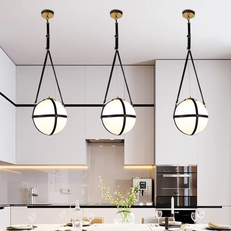 Lámpara colgante de 1 luz de hierro y cuero con globo minimalista moderno para dormitorio 