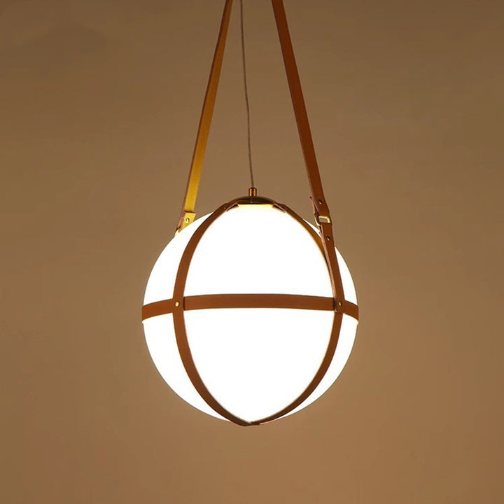 Lámpara colgante de 1 luz de hierro y cuero con globo minimalista moderno para dormitorio 