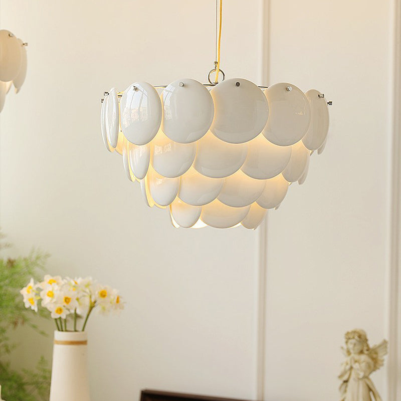 Traditioneller französischer Fischschuppen-Rund-Eisen-Acryl-5/7/9-Licht-Kronleuchter für das Wohnzimmer 