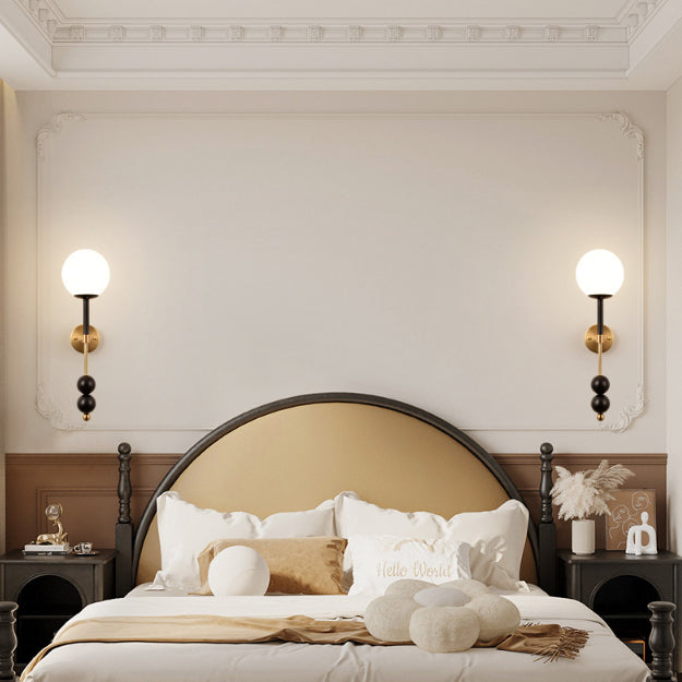Applique murale traditionnelle française en fer et verre avec globe, 1 lumière pour chambre à coucher 