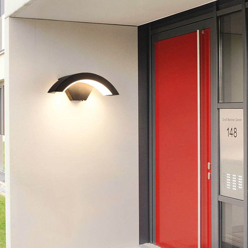 Lámpara de Aplique de Pared LED Impermeable de Aluminio Curvado y Plástico de Simplicidad Moderna para Patio Exterior 