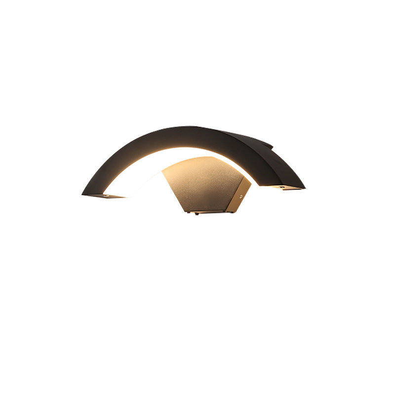 Lámpara de Aplique de Pared LED Impermeable de Aluminio Curvado y Plástico de Simplicidad Moderna para Patio Exterior 