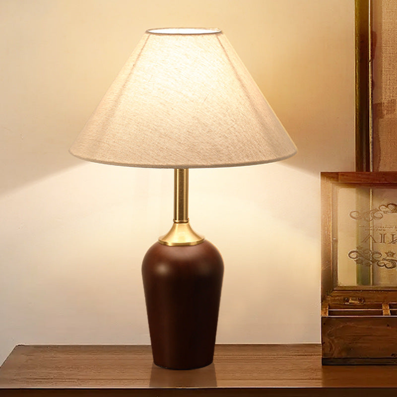 Traditionelle französische Kuppel aus Gummibaumholz und Kupferstoff 1-Licht Tischlampe für das Schlafzimmer 