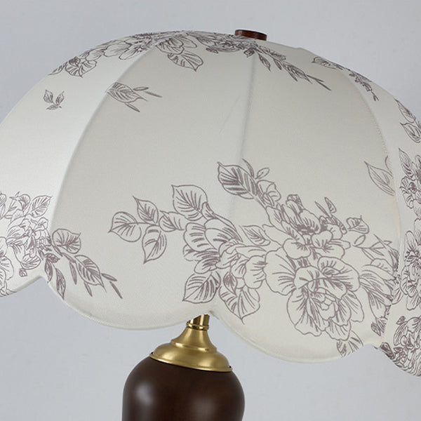Traditionelle französische Kuppel aus Gummibaumholz und Kupferstoff 1-Licht Tischlampe für das Schlafzimmer 
