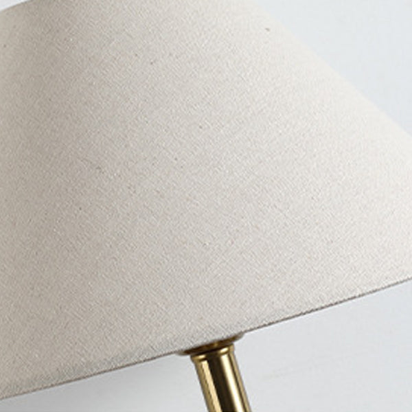 Traditionelle französische Kuppel aus Gummibaumholz und Kupferstoff 1-Licht Tischlampe für das Schlafzimmer 