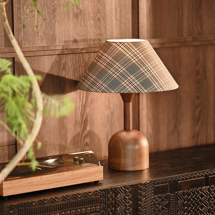 Moderne Mid-Century Kegelkarierte Lampenschirm aus Aschenholz Stoff 1-Licht Tischlampe für das Schlafzimmer 