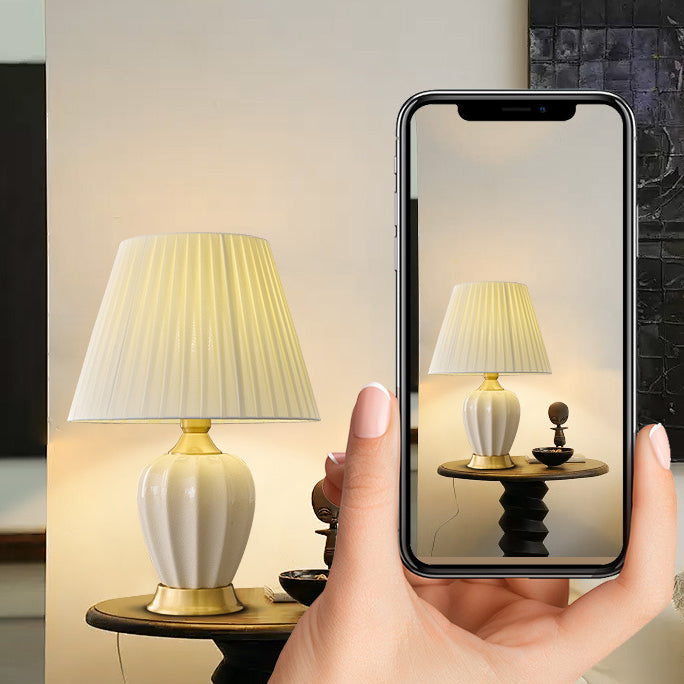 Lámpara de mesa de 1 luz para dormitorio con pantalla de tela cónica nórdica contemporánea de cerámica de latón macizo 