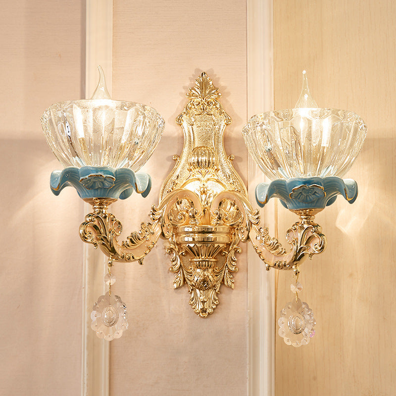Traditionelle Europäische Wandleuchte mit Kristallschirm und Keramik-Zink-Basis, 1/2 Licht für das Schlafzimmer 