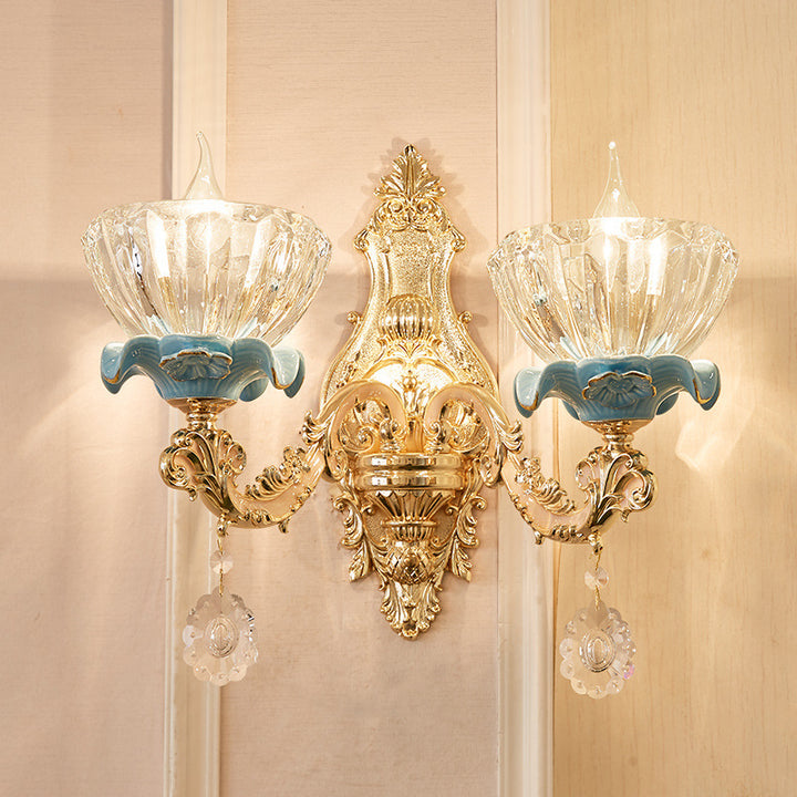 Traditionelle Europäische Wandleuchte mit Kristallschirm und Keramik-Zink-Basis, 1/2 Licht für das Schlafzimmer 