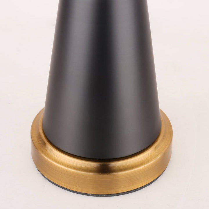 Lámpara de mesa de 1 luz con pantalla cónica de metal de tela china tradicional para dormitorio 