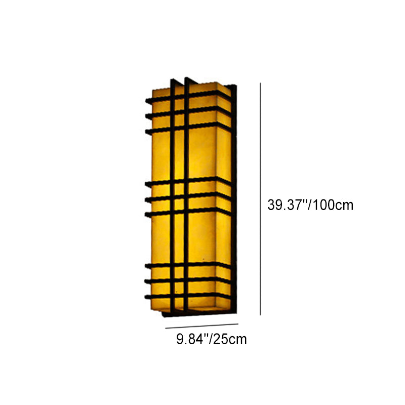 Architektonische Wandleuchte im Prairie-Stil – Bernsteinfarbenes, mattiertes Glas &amp; schwarzes Gitterdesign 