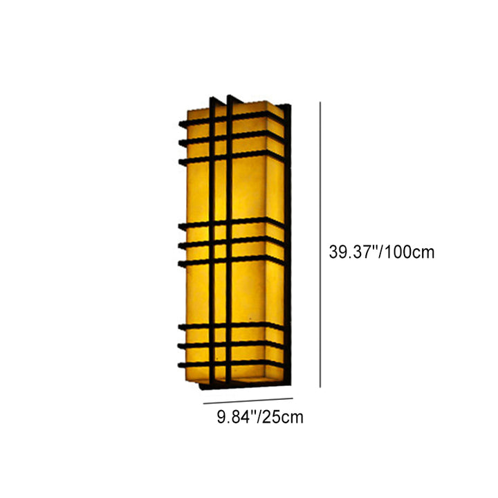 Architektonische Wandleuchte im Prairie-Stil – Bernsteinfarbenes, mattiertes Glas &amp; schwarzes Gitterdesign 