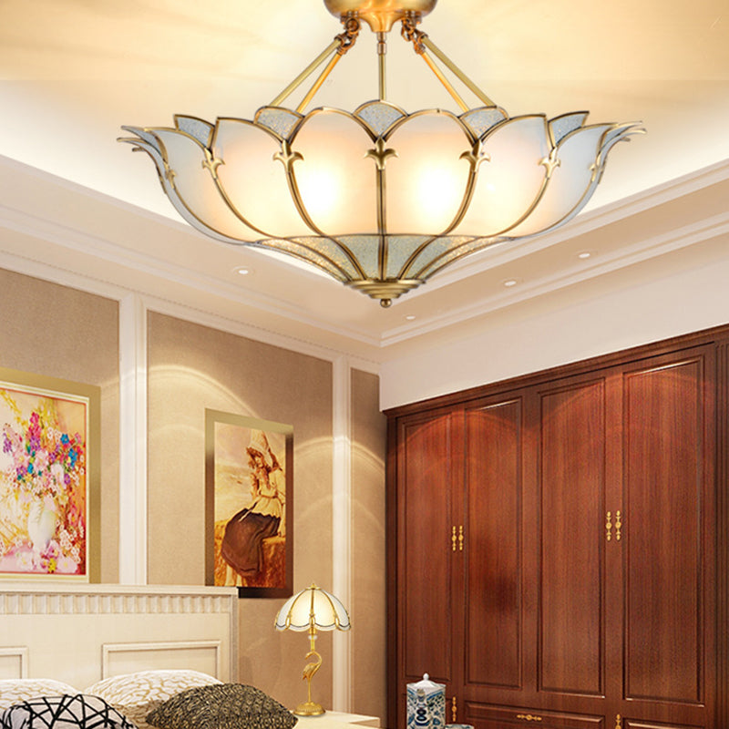 Moderne Mid-Century Palastkuppel Semi-Flush Mount Deckenleuchte in Kupfer & Glas 4/6 Licht für das Schlafzimmer 