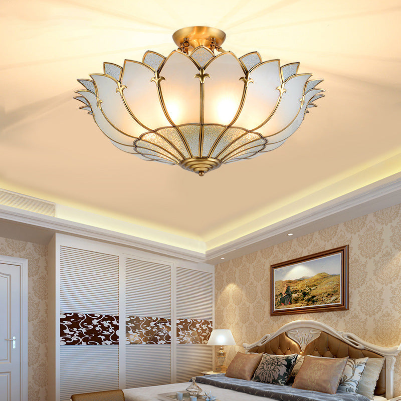 Moderne Mid-Century Palastkuppel Semi-Flush Mount Deckenleuchte in Kupfer & Glas 4/6 Licht für das Schlafzimmer 