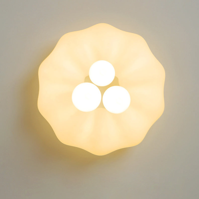 Plafonnier LED rond en fer avec nuage de simplicité moderne pour chambre à coucher 