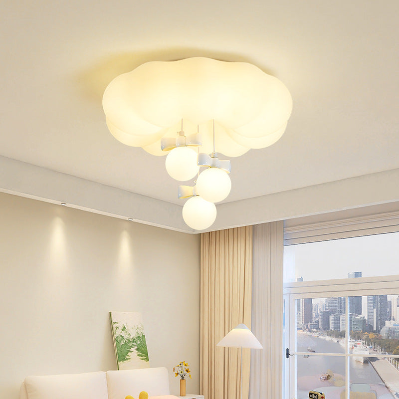 Plafonnier LED rond en fer avec nuage de simplicité moderne pour chambre à coucher 