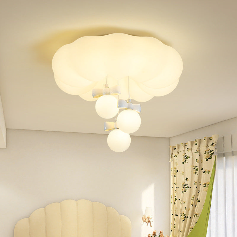 Plafonnier LED rond en fer avec nuage de simplicité moderne pour chambre à coucher 