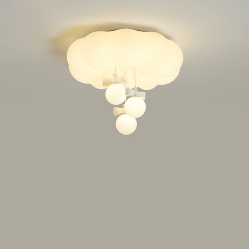 Plafonnier LED rond en fer avec nuage de simplicité moderne pour chambre à coucher 