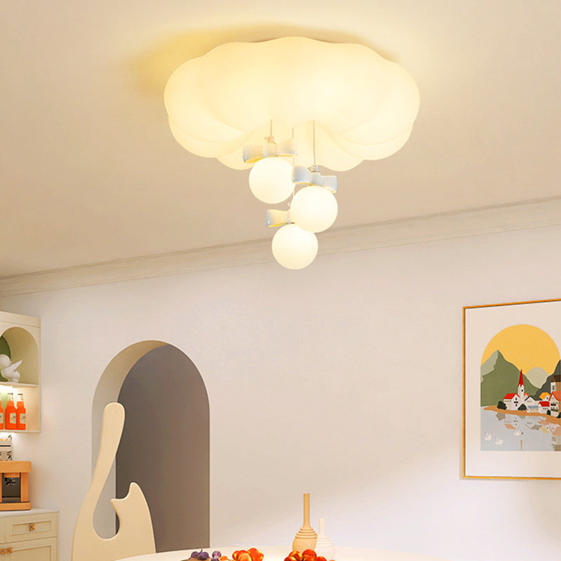Plafonnier LED rond en fer avec nuage de simplicité moderne pour chambre à coucher 