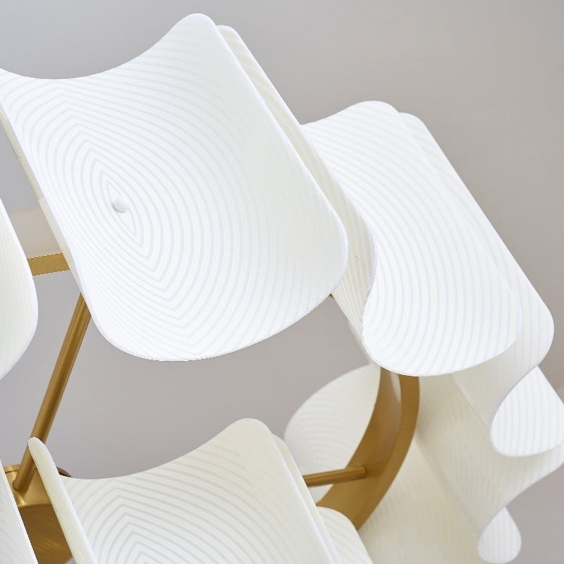 Traditioneller französischer runder Kupfer-Acryl-LED-Kronleuchter für das Wohnzimmer 