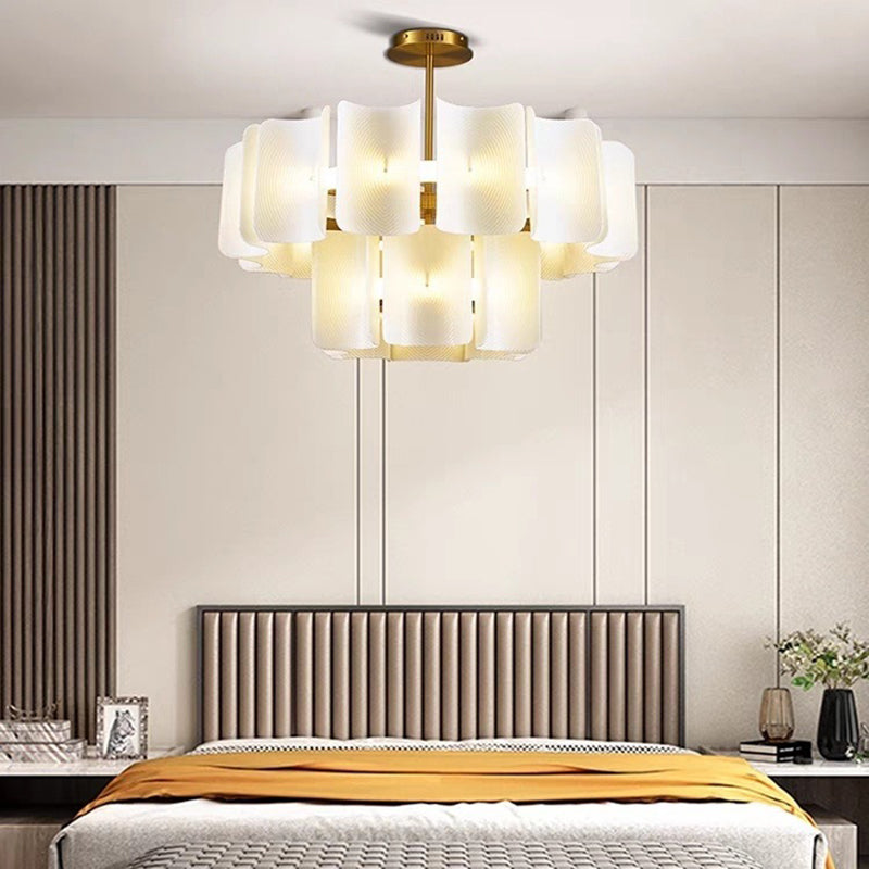 Traditioneller französischer runder Kupfer-Acryl-LED-Kronleuchter für das Wohnzimmer 